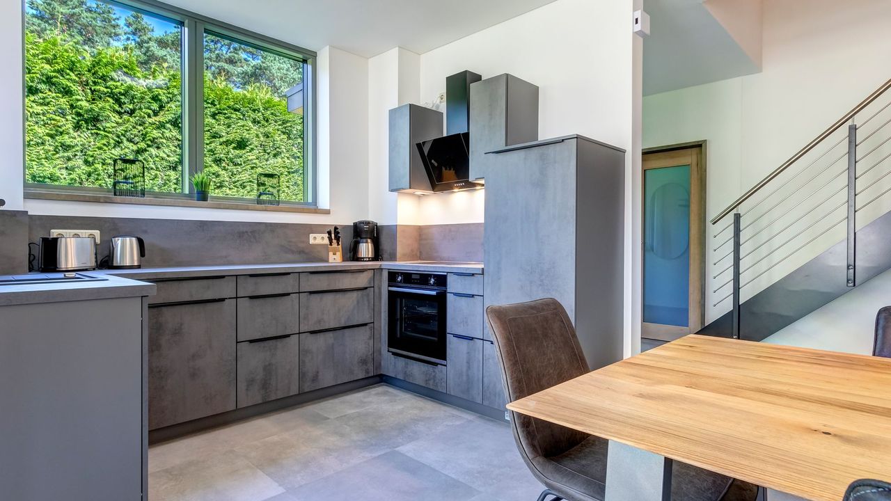 Küche / Küchenzeile Küche / Küchenzeile